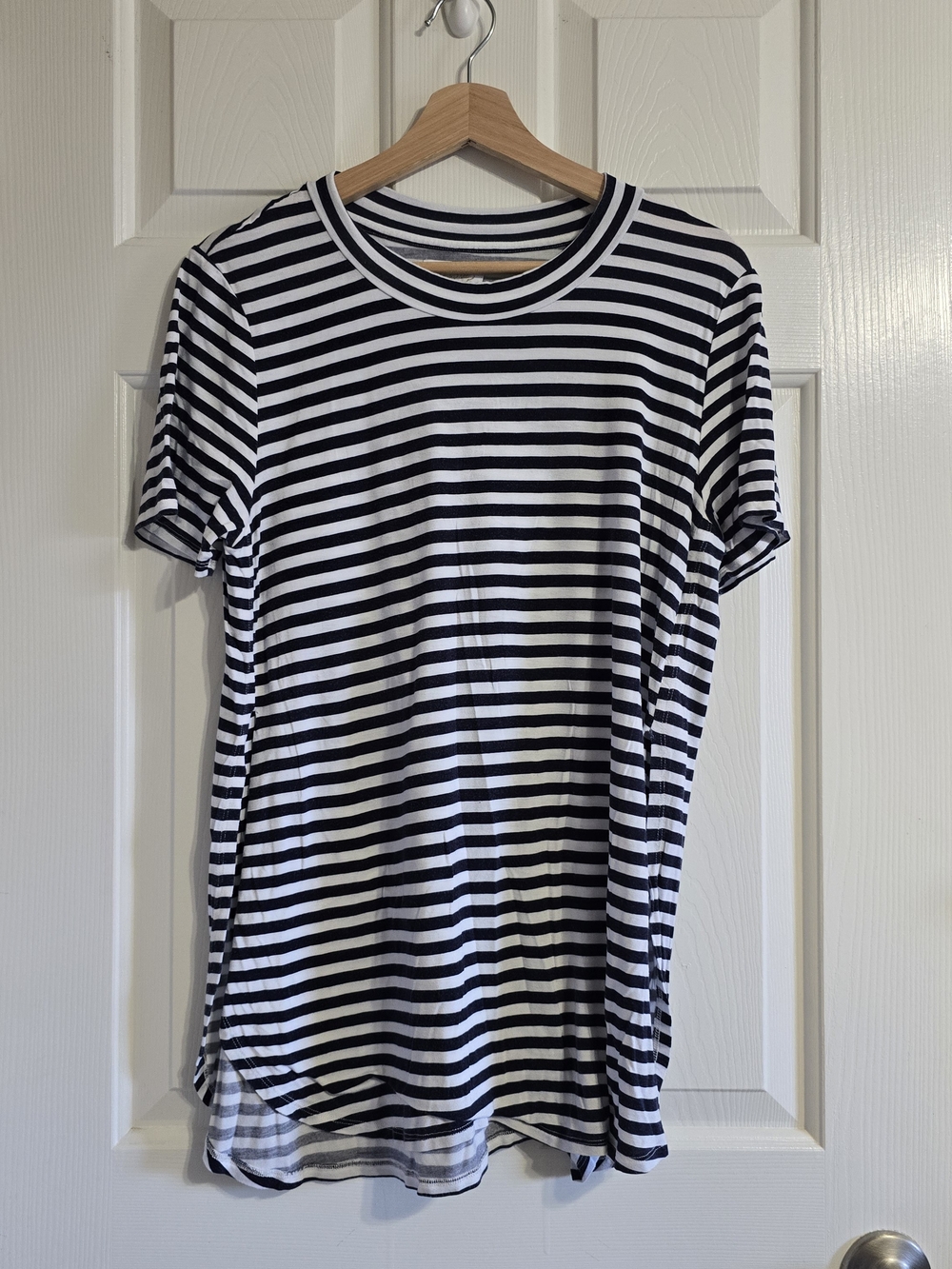 Mud Pie Women's Black/White Striped Knit Stretch Crew Neck Tee S/ M